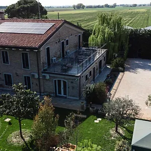 La Pineta Nel Borgo Bed & Breakfast